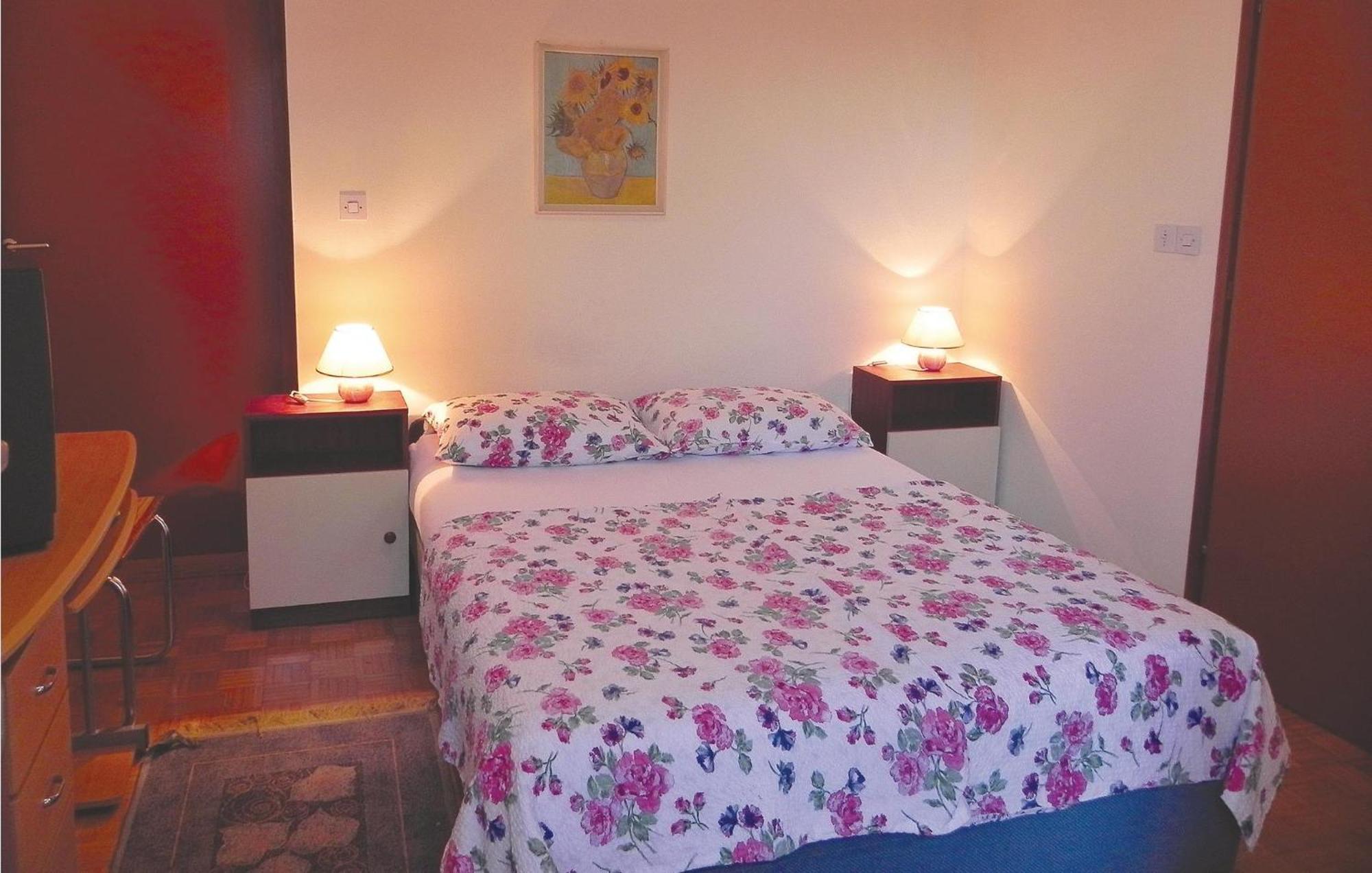 Lovely Apartment In Piran With Kitchen Kültér fotó